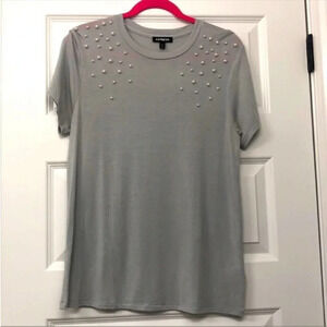 Express pearl detail tee